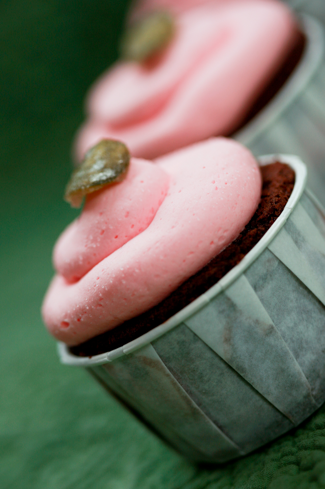 Watermelon-Chocolate Ice Cream Cupcakes